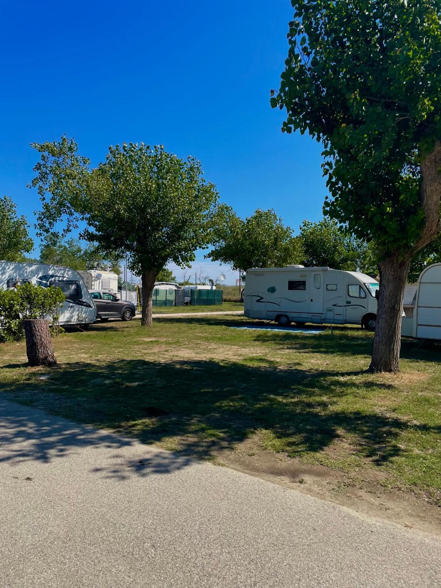 Camping Village Lido Di Classe Buitenkant foto